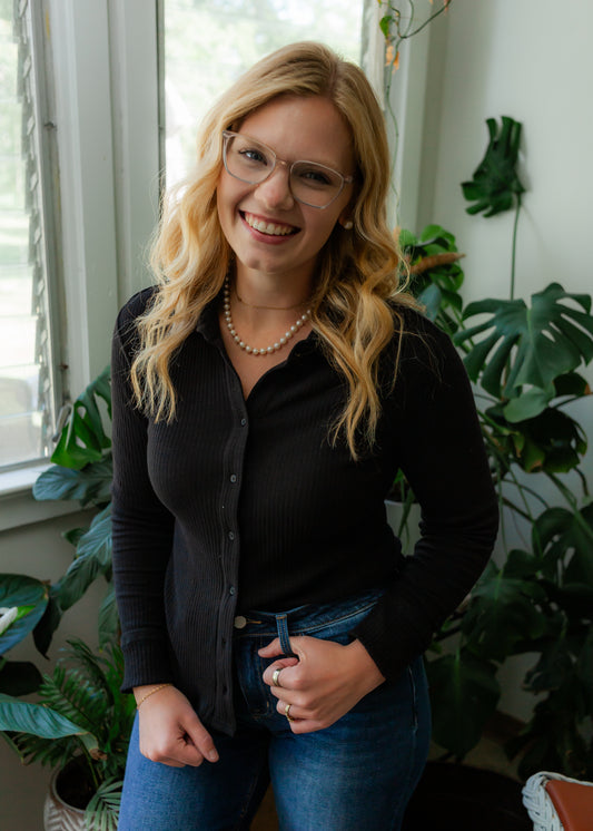 Betty's Button Up